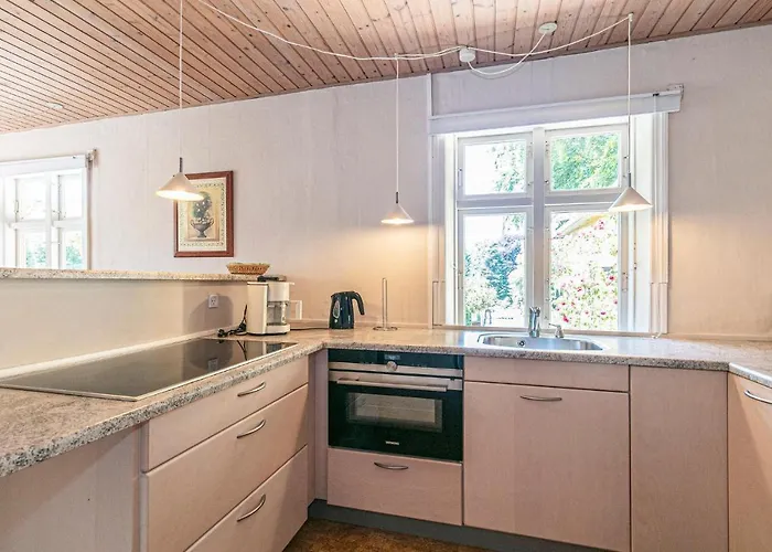 Risegard, Lejl A * Åkirkeby